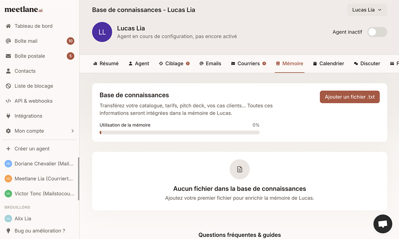 Cette page montre la base de connaissance de l’agent, avec possibilité d’ajouter des éléments en .txt.